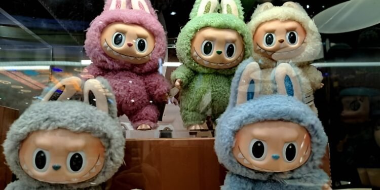 Labubu, lodra që të gjithë po kërkojnë – edhe VIP-at s’po i rezistojnë!