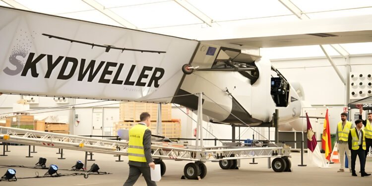 Droni me energji diellore që fluturon 30 ditë pa ndalur – krahet sa një Boeing 747