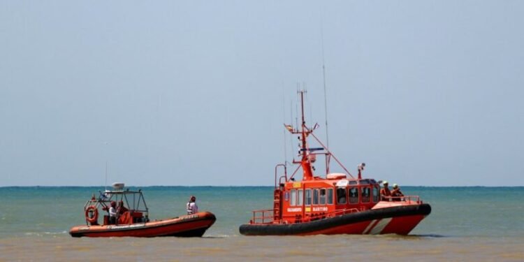 Tentativë për kalim detar nga Maroku në Spanjë – shpëtohet nga një familje në jaht