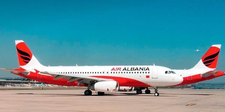 Air Albania: Vonesa, trajtim çnjerëzor dhe çmime të kripura për një shërbim nën nivelin ekonomik