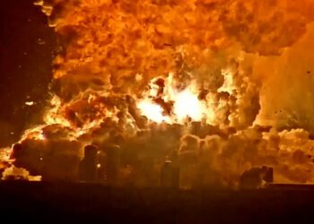 Raketa e SpaceX Shpërthen në një Top Zjarri Gjigant