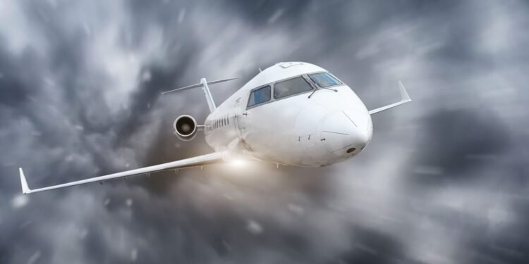 Turbulencat po Shpërthejnë!  1. Çfarë po i Bën Fluturimet Kaq të Rrezikshme?