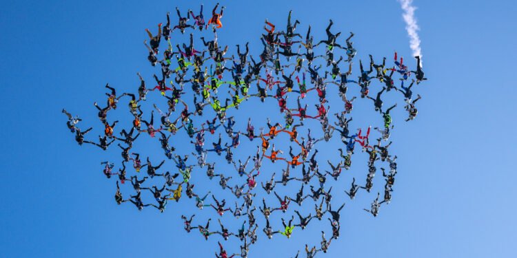 Rekord Botëror Vertical Head Down